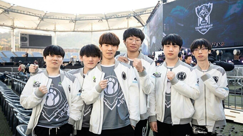 夺冠密码？LPL赛区世界赛场夺冠全靠他