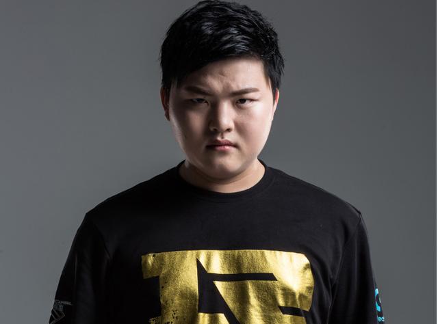 【LPL战报】iG 2-1 BLG：Uzi首秀遗憾告负 iG愈战愈勇拿下比赛胜利