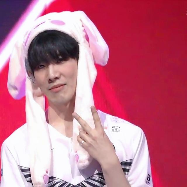 Falcons 和 The MongolZ 在 PGL 布加勒斯特 2025 开局失利